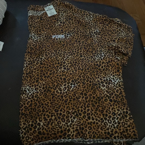NWT Pink by Victoria's Secret Leopard Crop Top - Picture 4 of 8